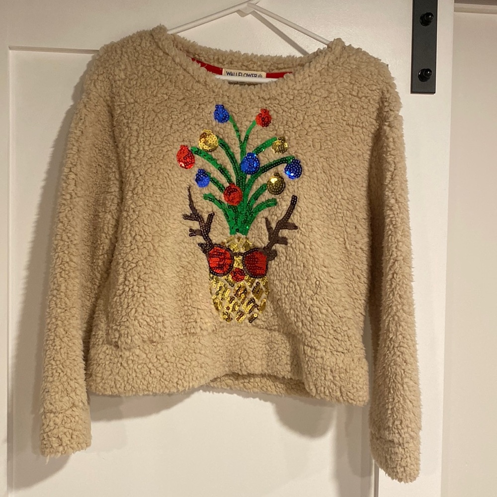Fuzzy Christmas sweater size medium